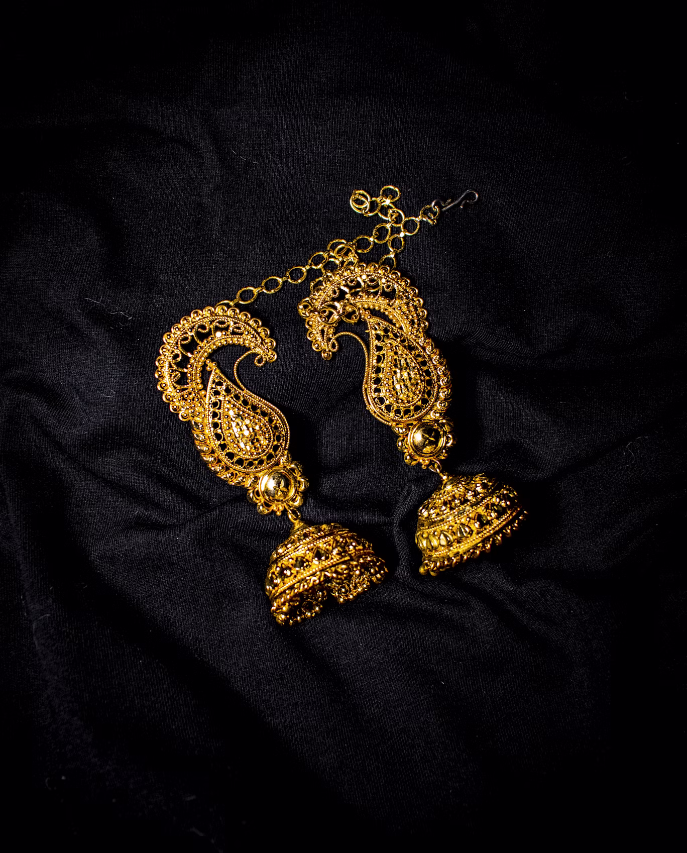 Gold jewellery